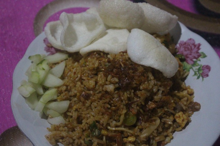 Nasi ruwet adalah